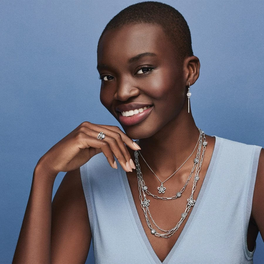 Illumina Daisy Petite Necklace - Image 4