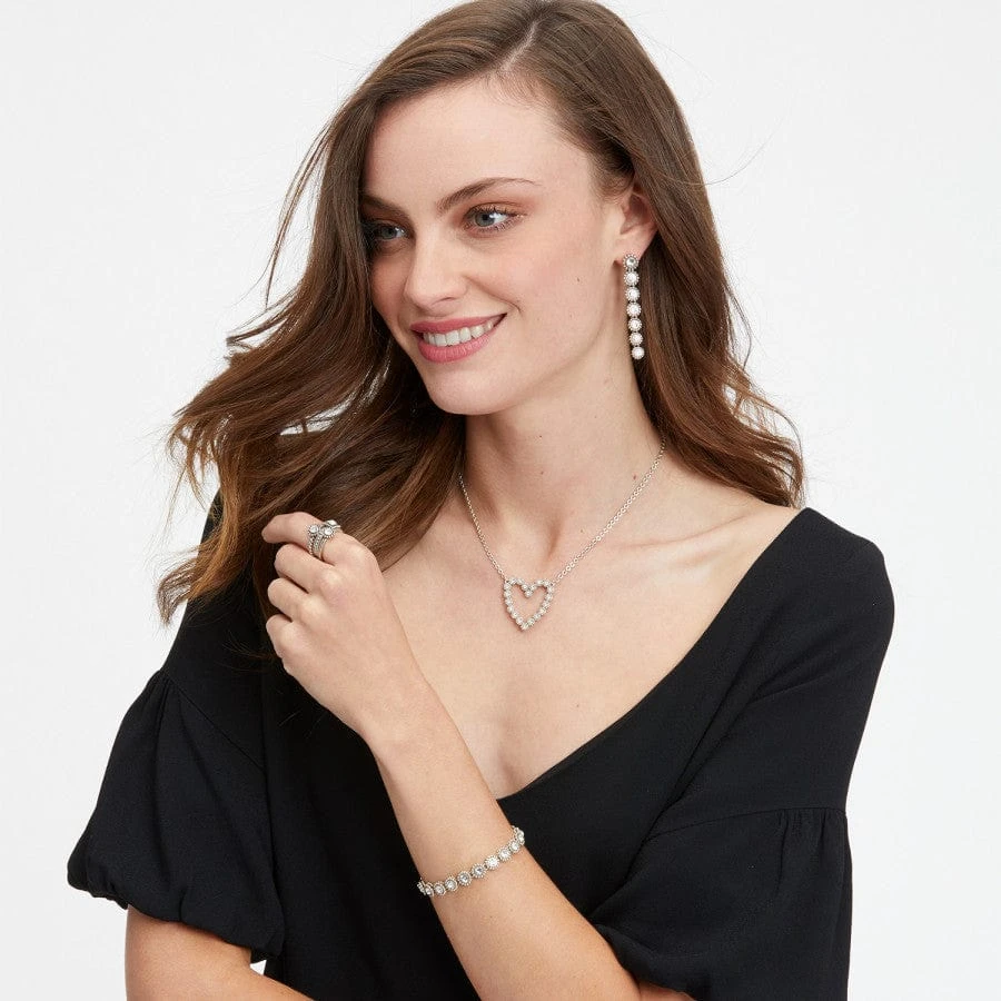 Twinkle Floating Heart Necklace - Image 4